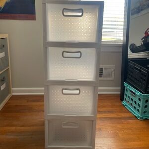 Stackable Storage